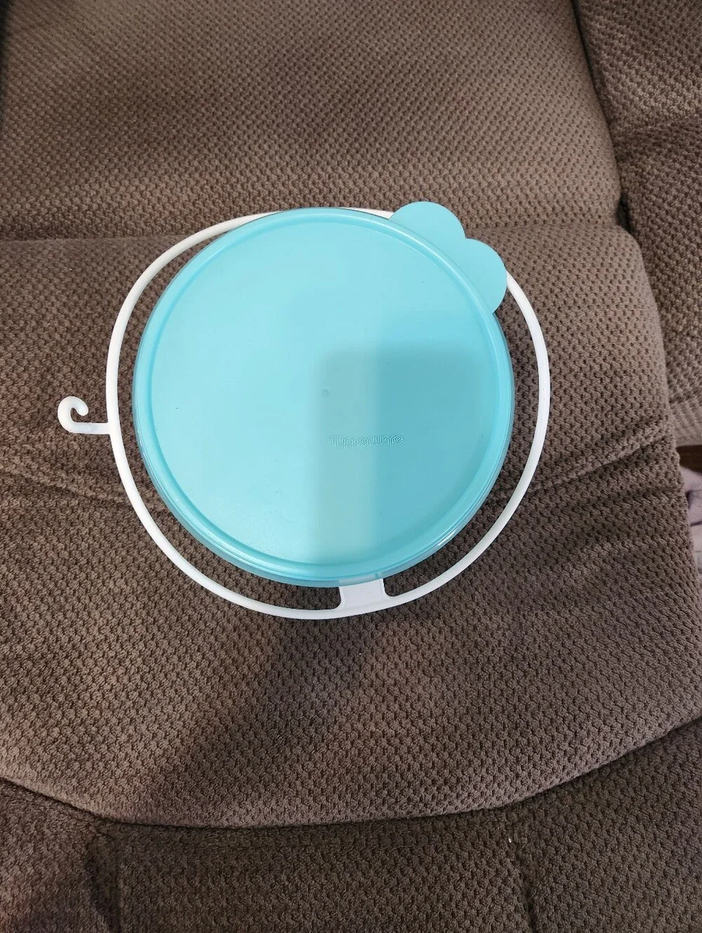 Tupperware Canister Doubles As An Easter Basket